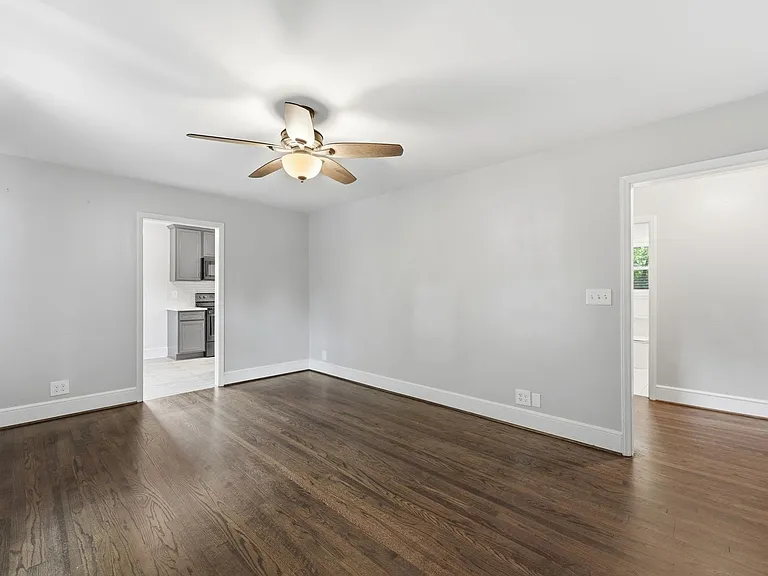 1515 Woodland Ave — Photo 5