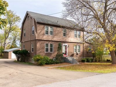 302 S Forest Rd, Williamsville, NY, 14221