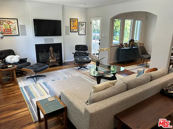 390 N Baldwin Ave, Sierra Madre, CA 91024