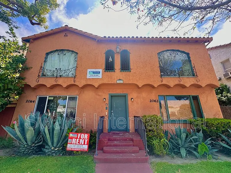 2066 Chestnut Ave — Photo 60