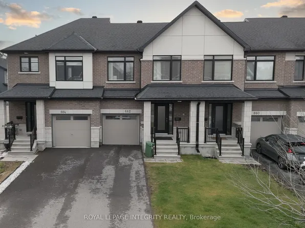 662 Putney Cres, Ottawa, ON K2S 2N7