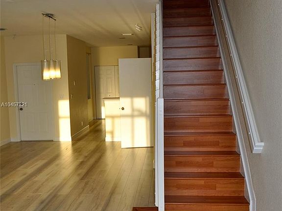 2nd image of 2355 Pasadena Way