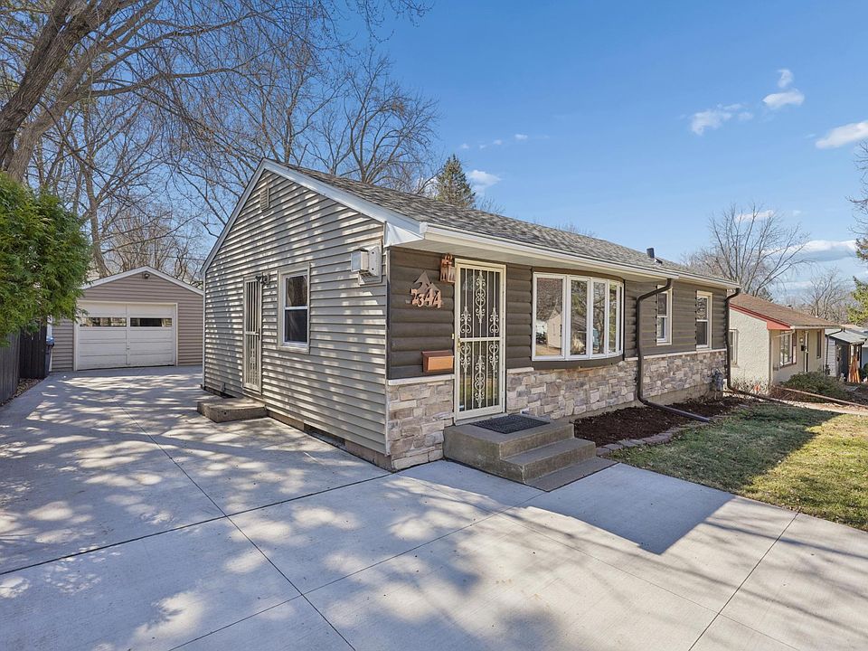 1st image of 2344 Cowern Pl E