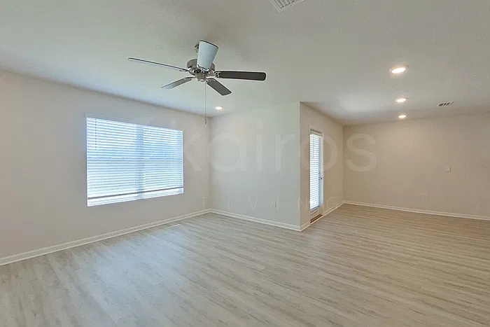 4 bed, 2.0 bath, 1787 sqft, $2,225 — Photo 3