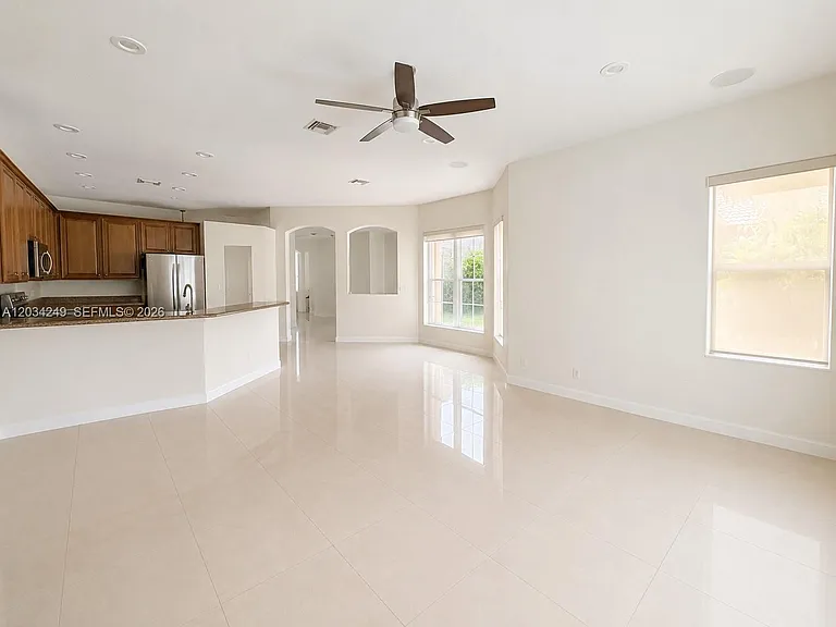 4463 Rainbow Ave — Photo 7