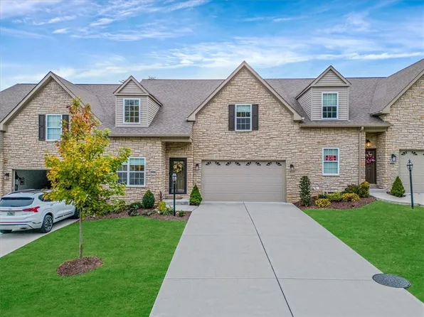 996 Surrey Woods Dr, Canonsburg, PA 15317
