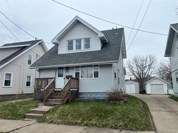 746 E 31st St, Erie, PA 16504
