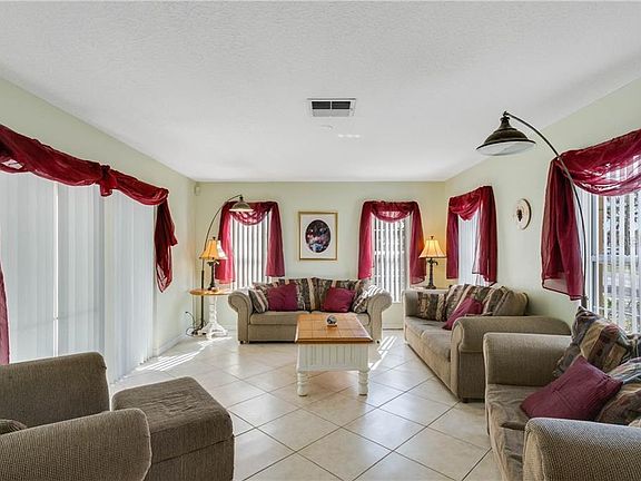 3rd image of 3001 Bloomsbury Dr