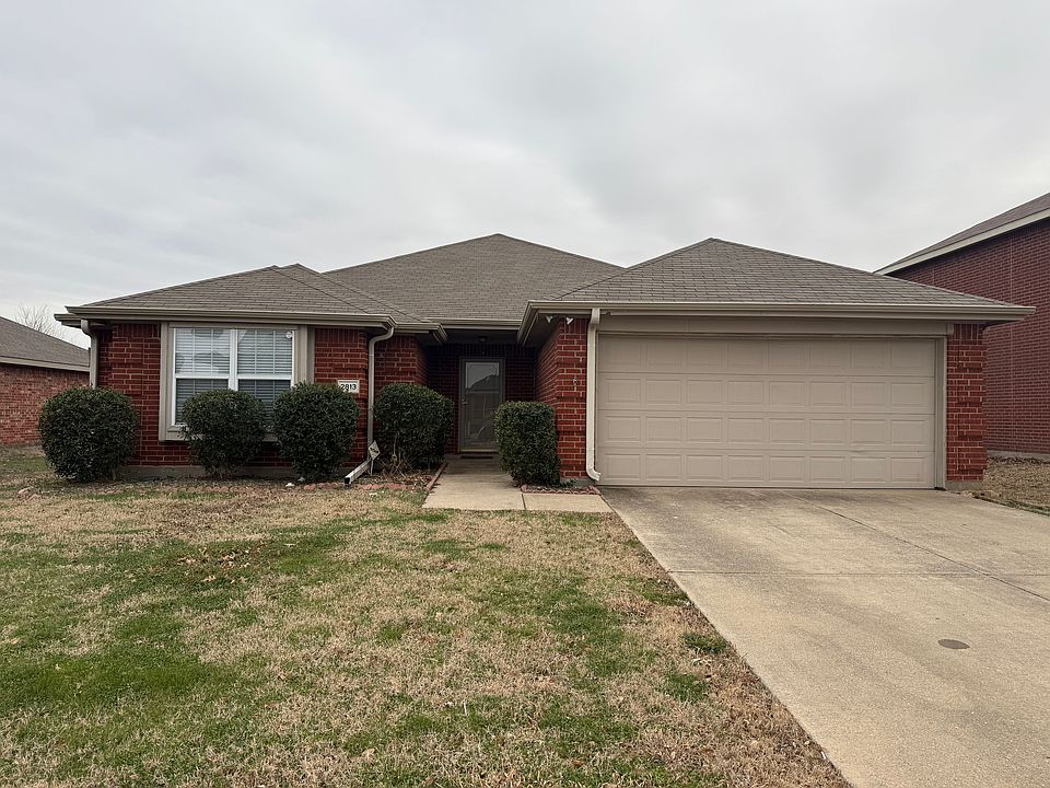 1st image of 2813 Spencer Cir
