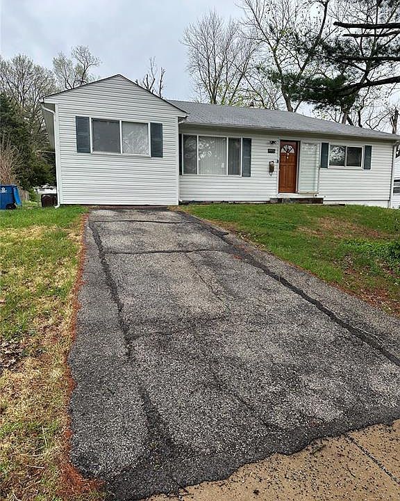 1st image of 1005 Edgehill Dr