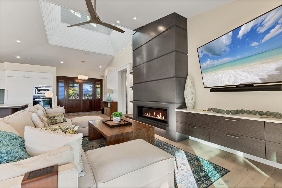 next background image