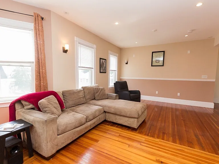 24 Pierce Ave #3BR2BRSTU — Photo 5