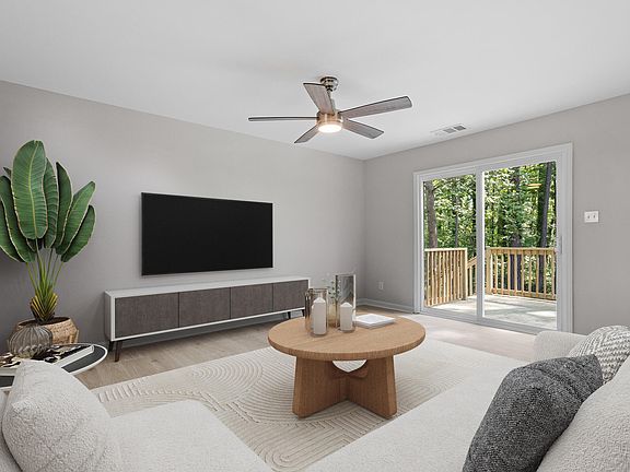 3rd image of 2806 Shaftsbury St