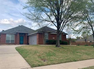 1523 Steamboat Trl, Lewisville, TX 75077