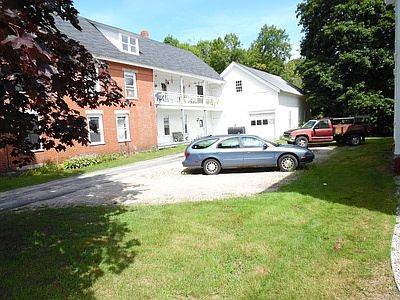 2nd image of 106 Elm St #2