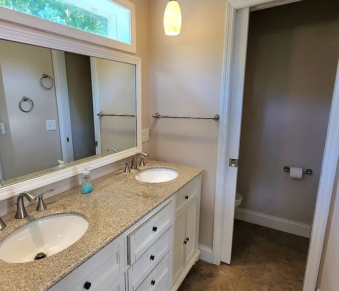 206 Berry Rd — Photo 12