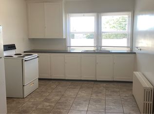 3200 Grand Ave APT 4, Waukegan, IL 60085