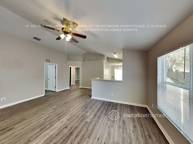10303 Lakeside Vista Dr — Photo 3
