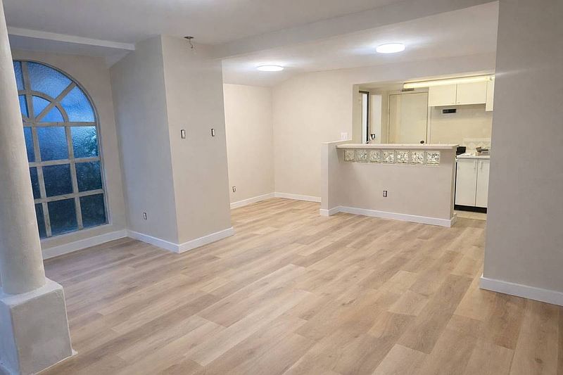 Vancouver Apartment for rent - 0 Bedrooms — photo 5
