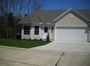 792 Rivers Edge Ln, Painesville, OH 44077