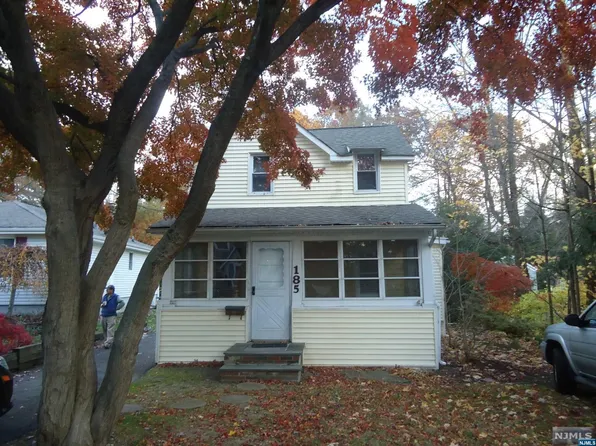 185 Park Ave, Allendale, NJ 07401