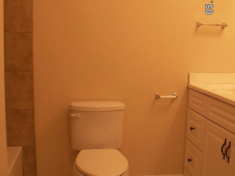 7202 Courtyard Dr — Photo 7