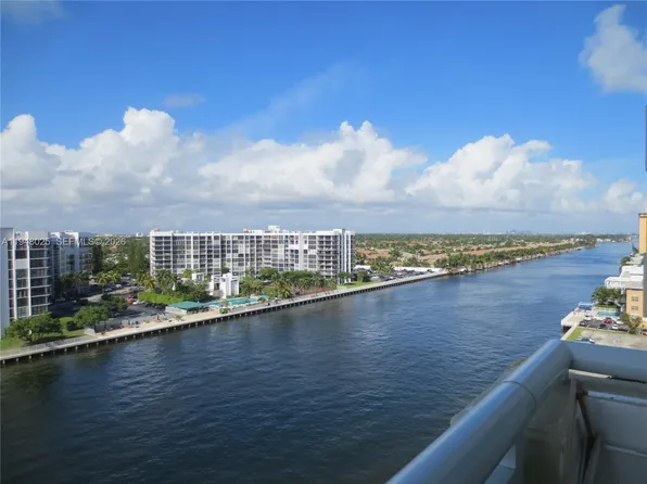 3000 S Ocean Dr, Hollywood, FL