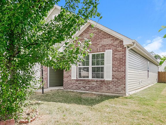 3rd image of 2532 Copper Hill Dr