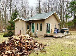 122 Bunker Hill Rd, Oswego, NY 13126