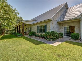 190 Laura Ln, Bastrop, TX 78602