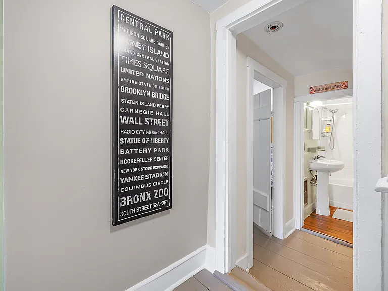 209 George St — Photo 23