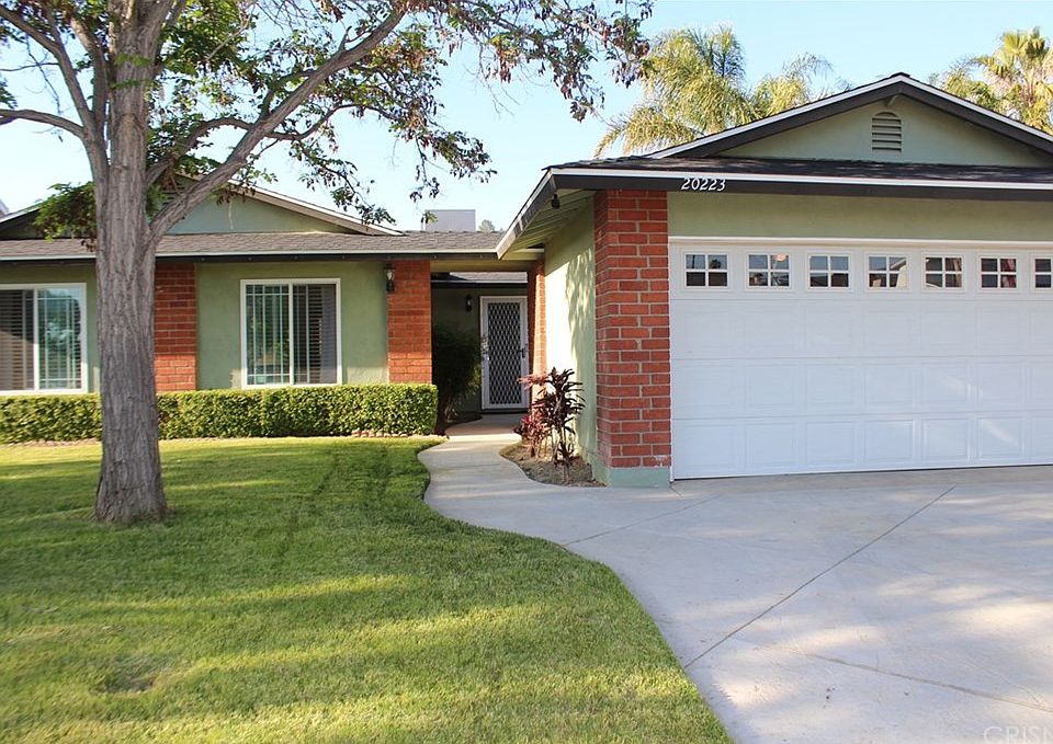 1st image of 20223 Lakemore Dr