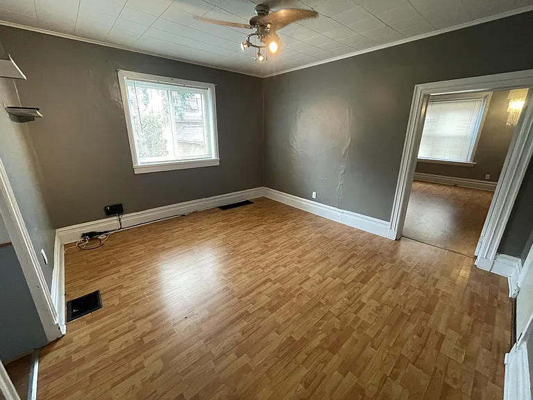 912 Ivy St #1 — Photo 3