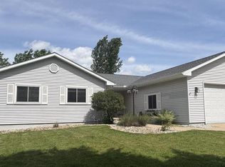 910 Riverview Court, Marshall, WI 53559