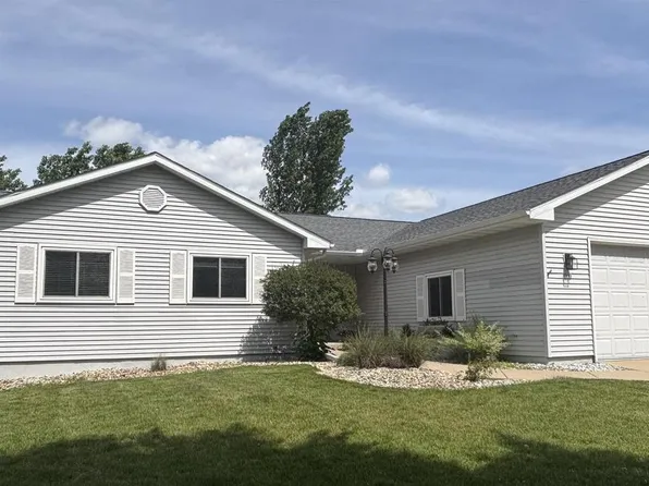 910 Riverview Court, Marshall, WI 53559