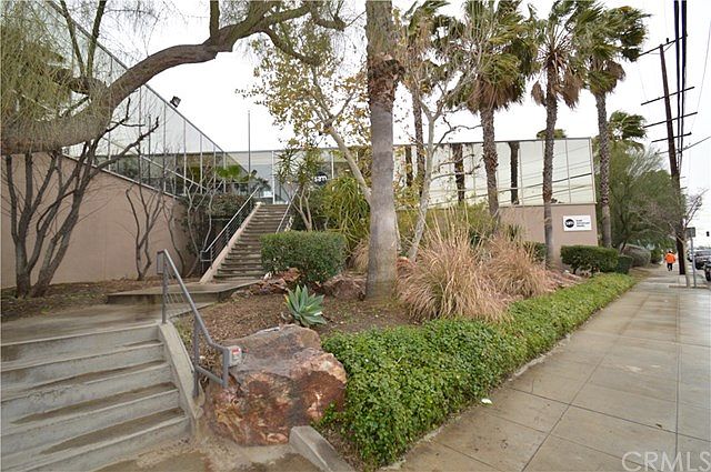 1st image of 3001 N San Fernando Blvd