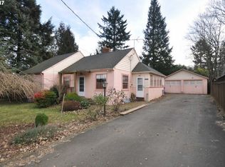 6204 NE Simpson St, Portland, OR 97218