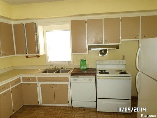 4th image of 4405 Newberry St