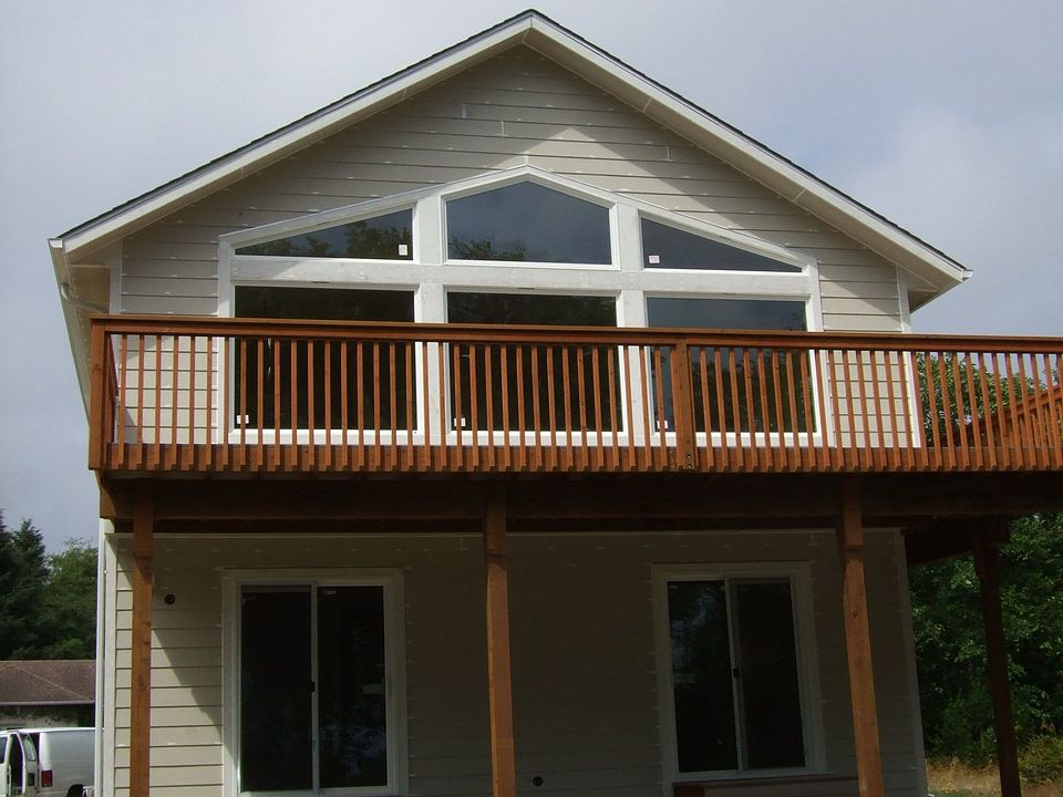 Upper Deck and Lower Patio