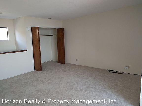 5th image of 9 Zanzibar Terrace Dr