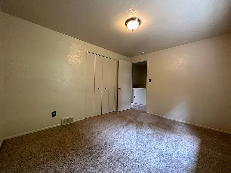 450 Mower Dr #C — Photo 9