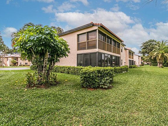 3rd image of 9264 Vista Del Lago #24-I