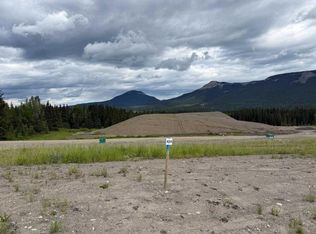 424 Lily Ave, Nordegg, AB T0M 2H0