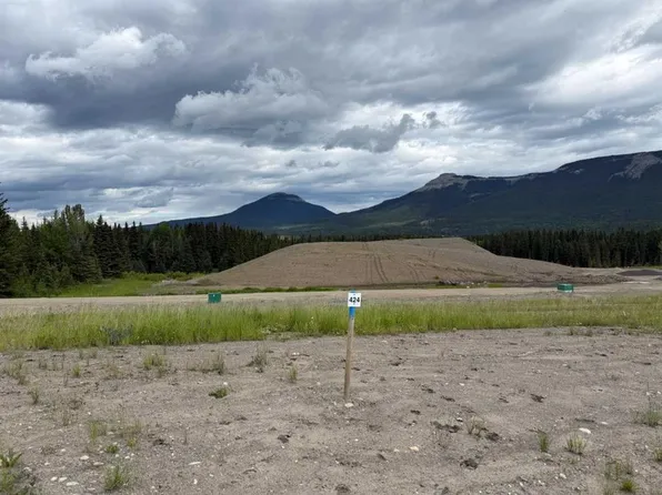 424 Lily Ave, Nordegg, AB T0M 2H0