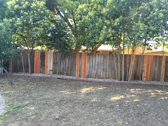 4th image of 730 Camellia Way