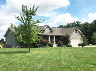 1605 Foxfire Ln, Herrin, IL 62948