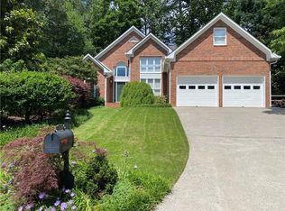 304 Jasmine Ct, Woodstock, GA 30189