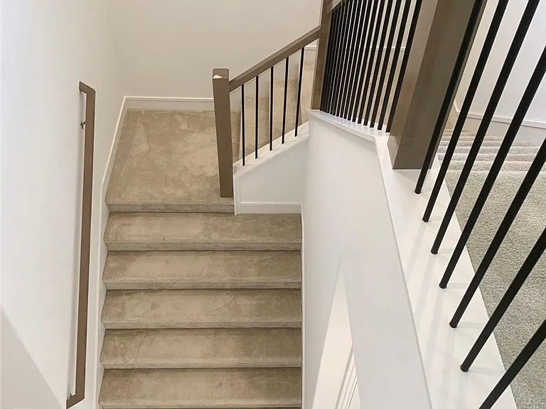 20816 Pine Cone Cir — Photo 10