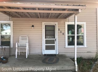 214 NE Johnson St, Myrtle Creek, OR 97457