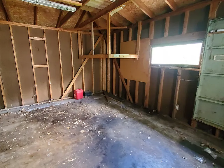 11828 Monroe Cir NE — Photo 18